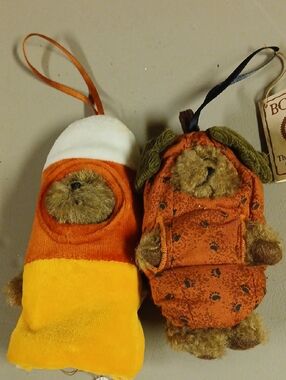 Boyds Bears Orange and Yellow Plush Ornament Pair